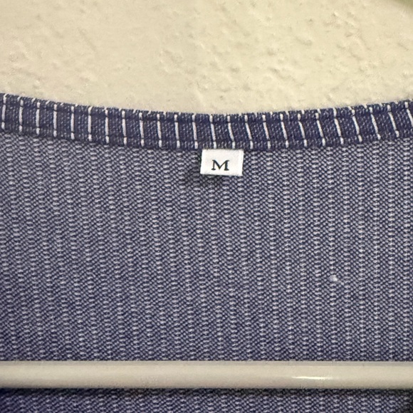 Navy Pinstripe Short Sleeve Blouse Size M - Picture 3 of 5